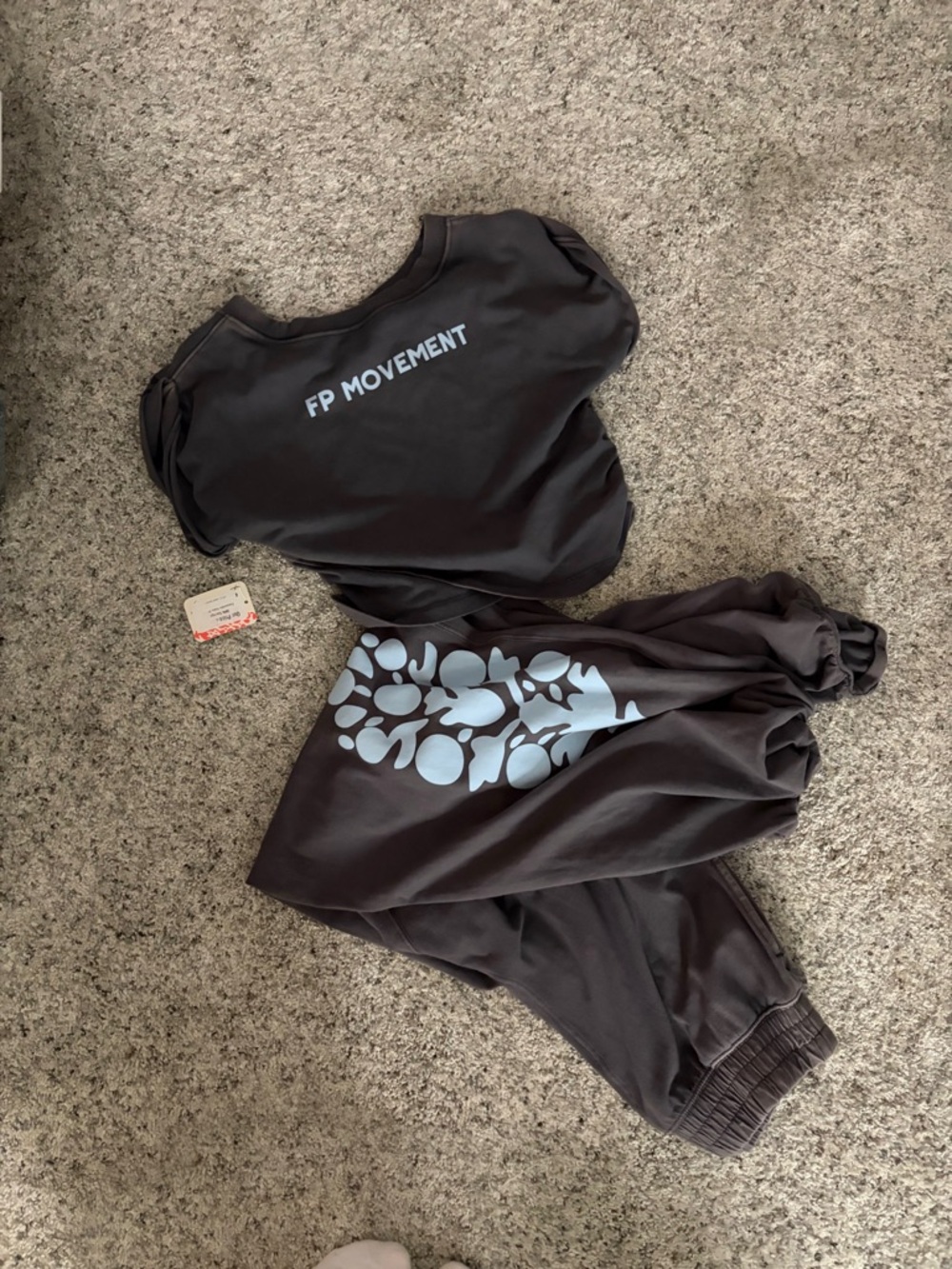 Free People FP Movement Charcoal Gray Cropped Muscle Tee - Picture 4 of 4